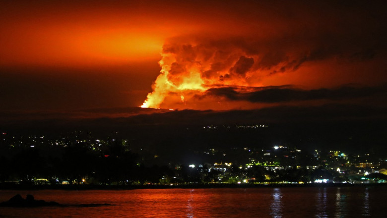 Photo of video | Cel mai mare vulcan activ din lume a erupt după 40 de ani. Autoritățile locale anunță necesitatea unei curățări pe scară largă
